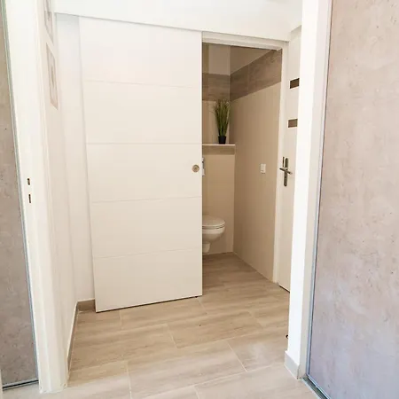 Sleep In La Corvette Apartment Antibes